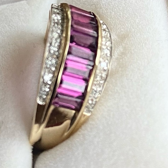 14K Gold Rhodolite Garnet & Diamond Ring - Picture 5 of 10